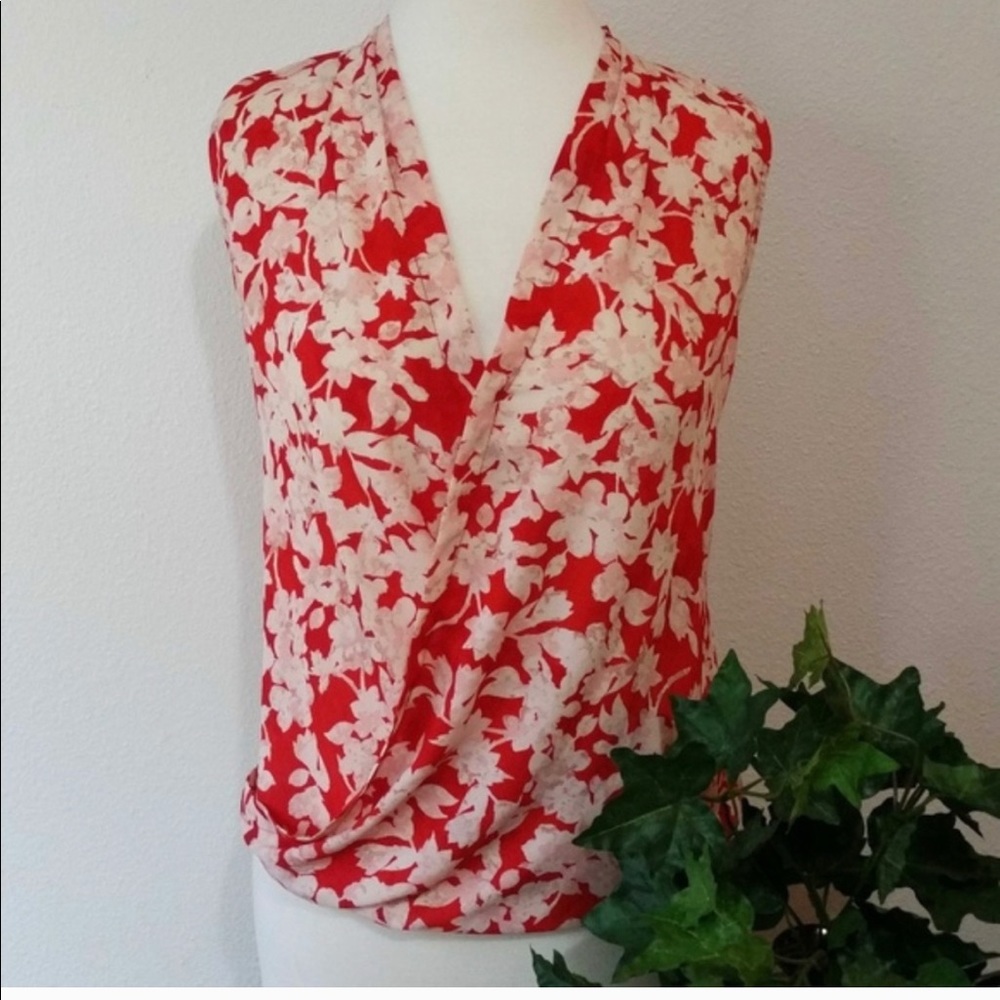 Floral sleeveless top